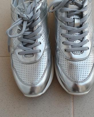 Sneakers Liu Jo argento metallizzato – Numero 40