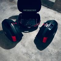 Set completo di valigie Givi per moto