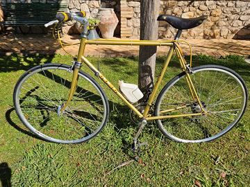 Bici da corsa vintage olmo