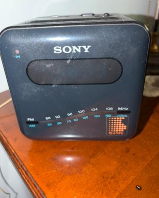Radiosveglia Sony ICF-C101W vintage