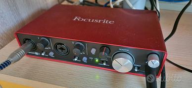 Focusrite Scarlett 2i2 2nd gen