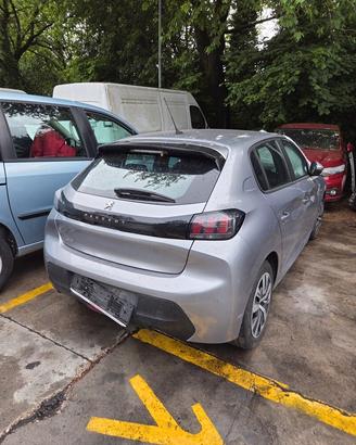 PEUGEOT 208 DEL 2020 PER RICAMBI