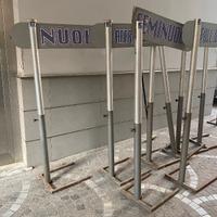 Cartelli Espositori per Auto per Concessionaria