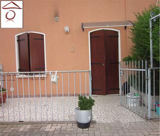 APPARTAMENTO AL PIANO TERRA CON SCOPERTO PRIVATO