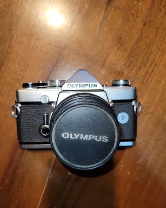 olympus om 1 n macchina a rullino