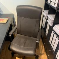 Sedia MILLBERGET marrone scuro