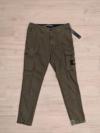 Pantaloni cargo Stone Island W32