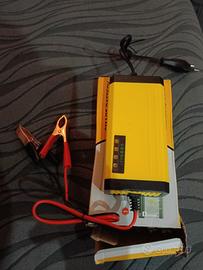 caricabatterie Auto e moto con display 