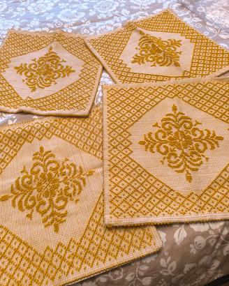 4 copri cuscini fatti a mano da artigiani sardi