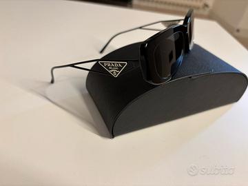 Occhiali sole Prada