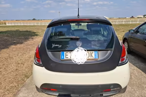 Lancia Ypsilon momo design 3A serie gpl