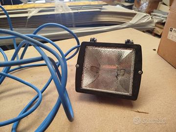 faretti alogeni da esterno