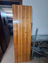2 set completi di tavolo e panche da birreria.