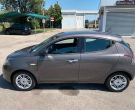 Lancia Ypsilon 1.2 benzina 2013