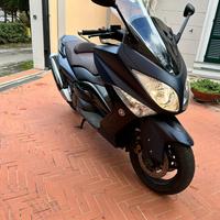 Yamaha T Max