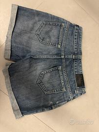 Short levi’s
