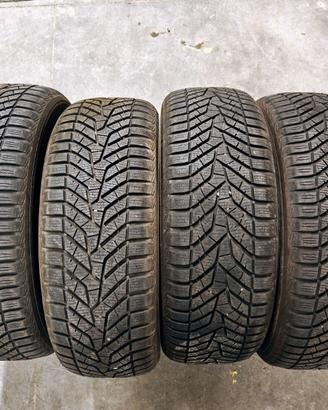 Gomme invernali Yokohama