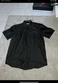 Camicia nera a maniche corte