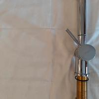 Rubinetto miscelatore con doccetta.