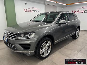 VOLKSWAGEN - Touareg - 3.0 TDI 204 CV tip. BlueM.