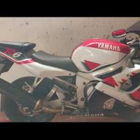 Yamaha YZF R6 - 2000