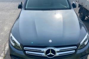 MERCEDES GLC 220d 4MATIC PREMIUM AMG LINE 17