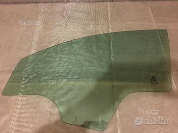 Vetro anteriore sinistro Lancia Ypsilon