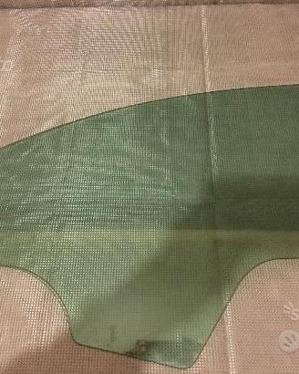 Vetro anteriore sinistro Lancia Ypsilon