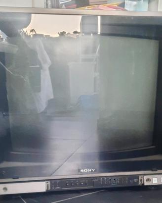 Sony trinitron primi anni '80 funzionante 150€