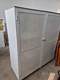 armadio industriale in rete metallica 