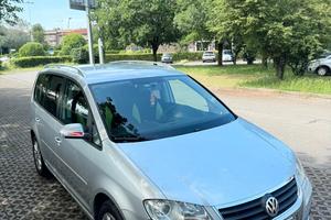 auto Volkswagen Touran usata 