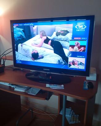 TV Samsung HD led TV da 32 pollici come nuova