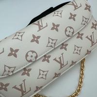 Louis Vuitton  Portafoglio con catenella Ivy