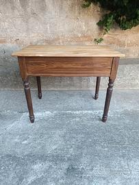 Tavolino rustico antico in legno