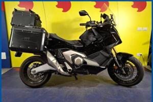 HONDA X-ADV 750 Garantito e Finanziabile