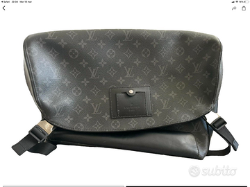 Borsa Voyager uomo Louis Vuitton mai indossata