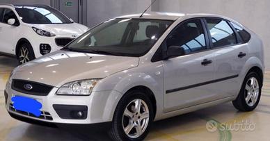 Ford Focus berlina