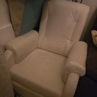 poltrona con alzapiedi manuale 