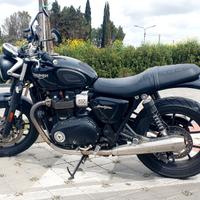 Street twin