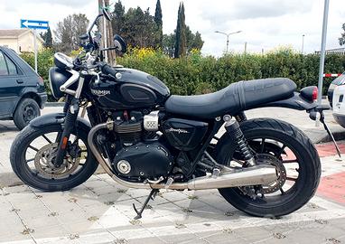 Street twin