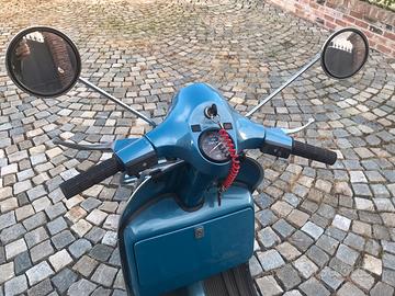 Vespa P125X