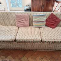 n. 2 divani gemelli -