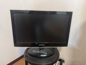 TV Samsung 22’’ - usata
