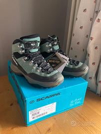 Scarpe da trekking La Scarpa nuove con cartellino