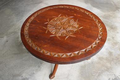 Tavolino rotondo etnico