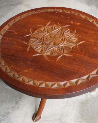 Tavolino rotondo etnico