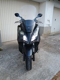 Kymco downtown 300i