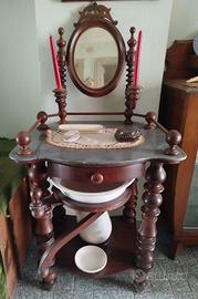  toilette del XIX secolo in legno di noce e marmo