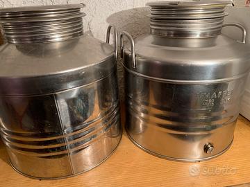 Contenitori per olio