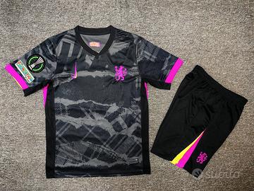 Completino Chelsea Delap 9